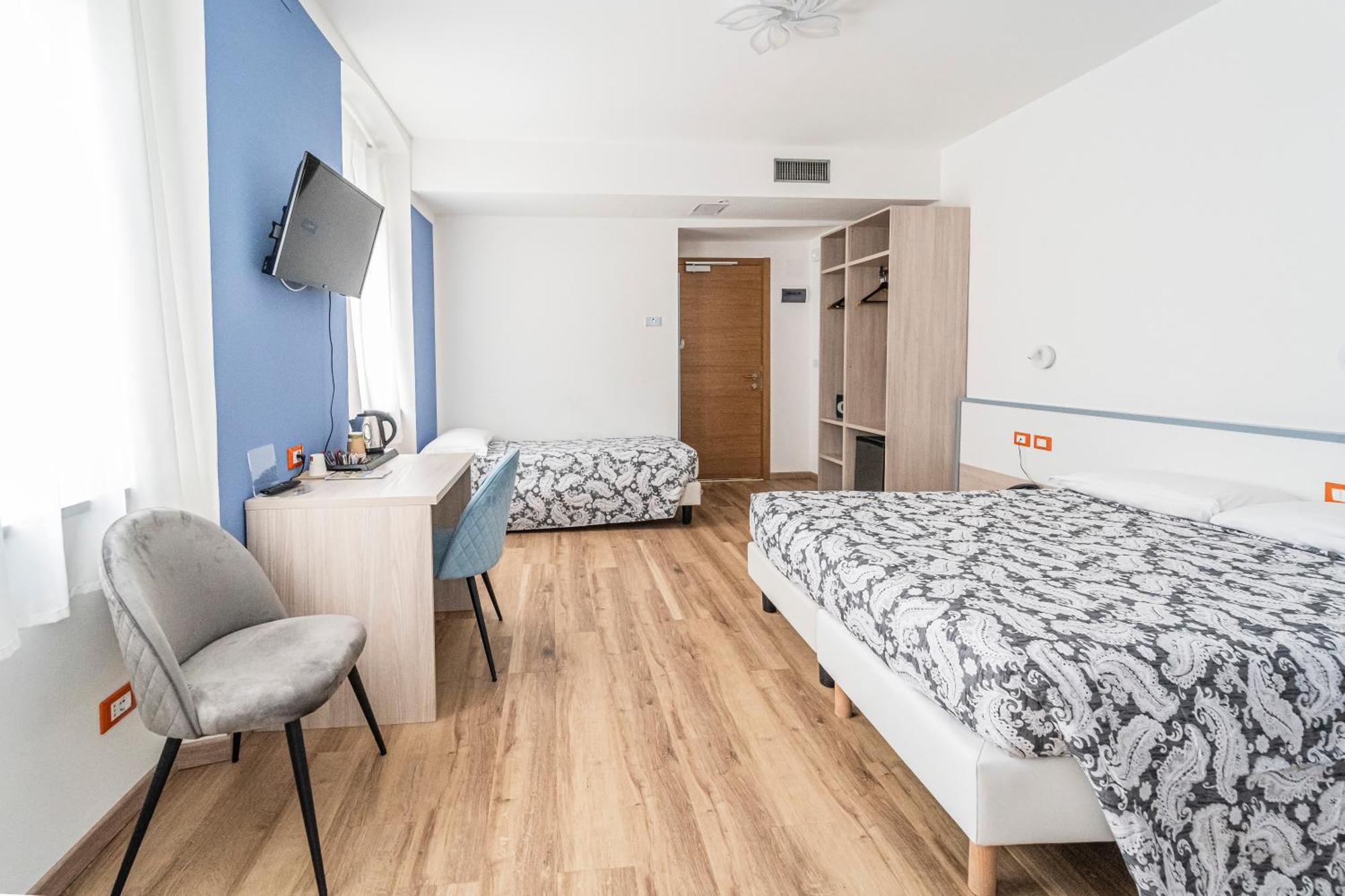 Hotel Italia Trieste Bagian luar foto