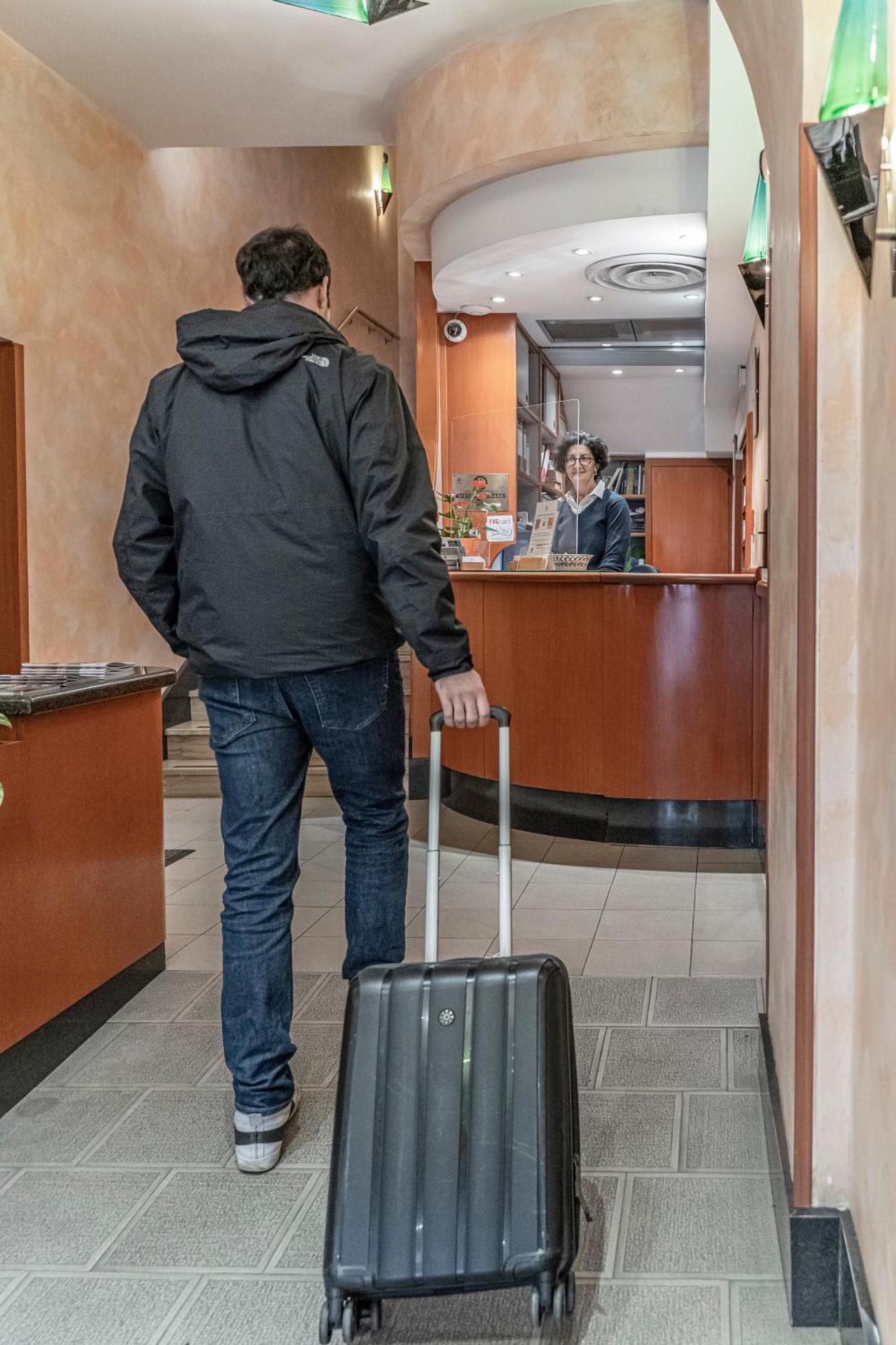 Hotel Italia Trieste Bagian luar foto